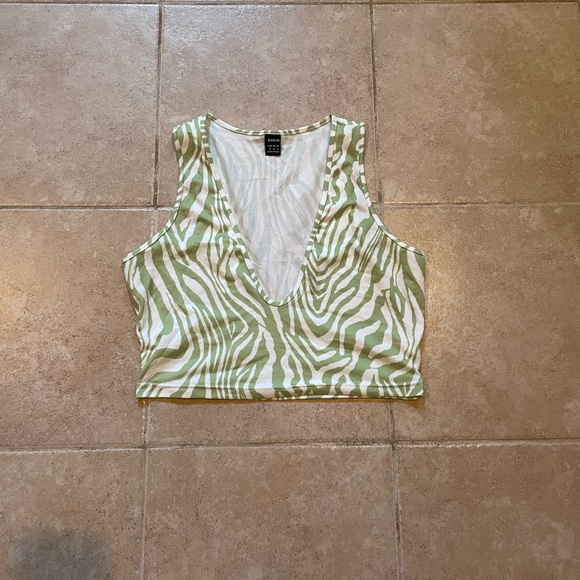 Shein green zebra striped tank - Picture 4 of 5